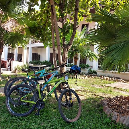 Sunrise Garden House - Luang Prabang Hotel Bagian luar foto