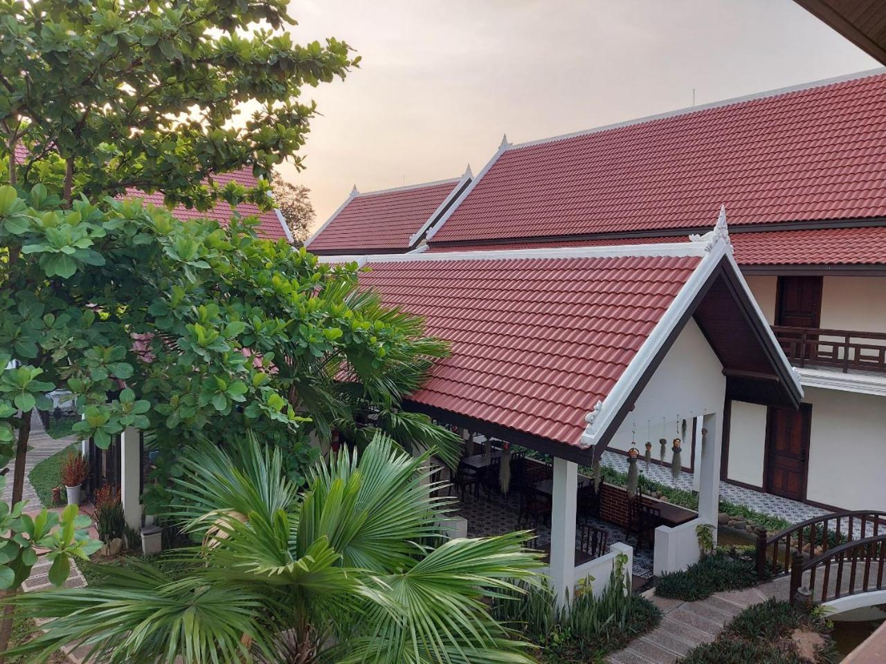 Sunrise Garden House - Luang Prabang Hotel Bagian luar foto