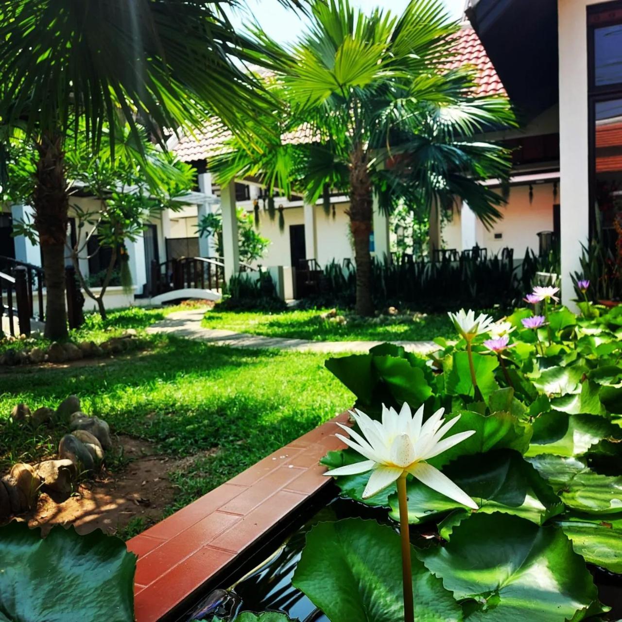 Sunrise Garden House - Luang Prabang Hotel Bagian luar foto