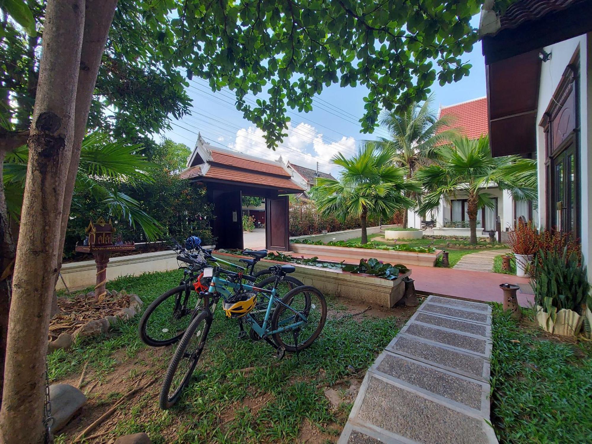 Sunrise Garden House - Luang Prabang Hotel Bagian luar foto